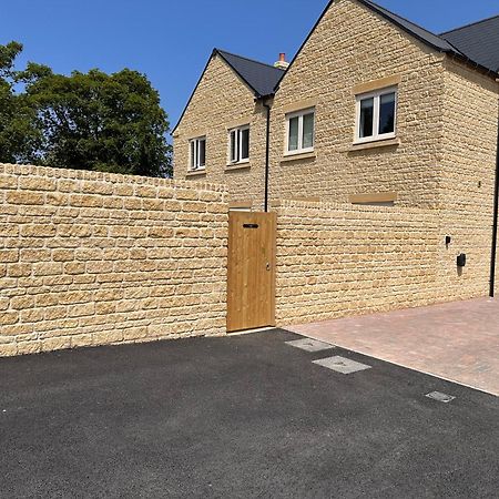 Fleming Cottage - Contemporary Cotswold Home Upper Rissington 外观 照片