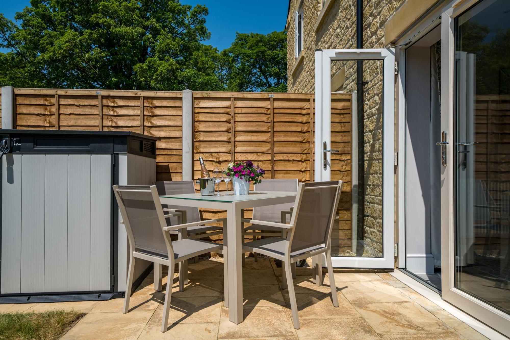 Fleming Cottage - Contemporary Cotswold Home Upper Rissington 外观 照片