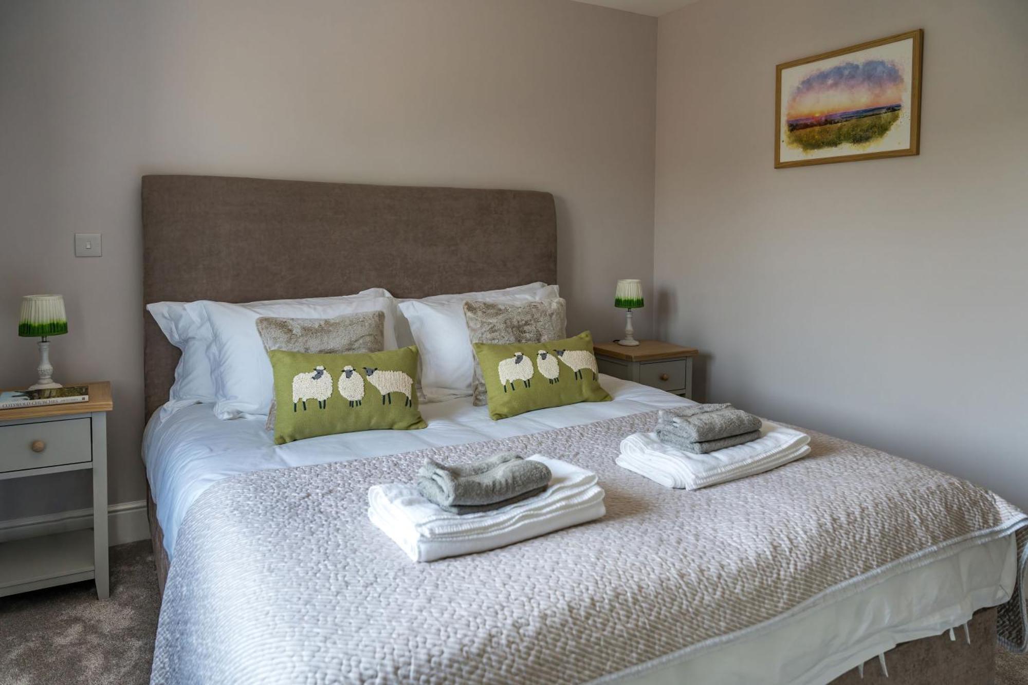 Fleming Cottage - Contemporary Cotswold Home Upper Rissington 外观 照片
