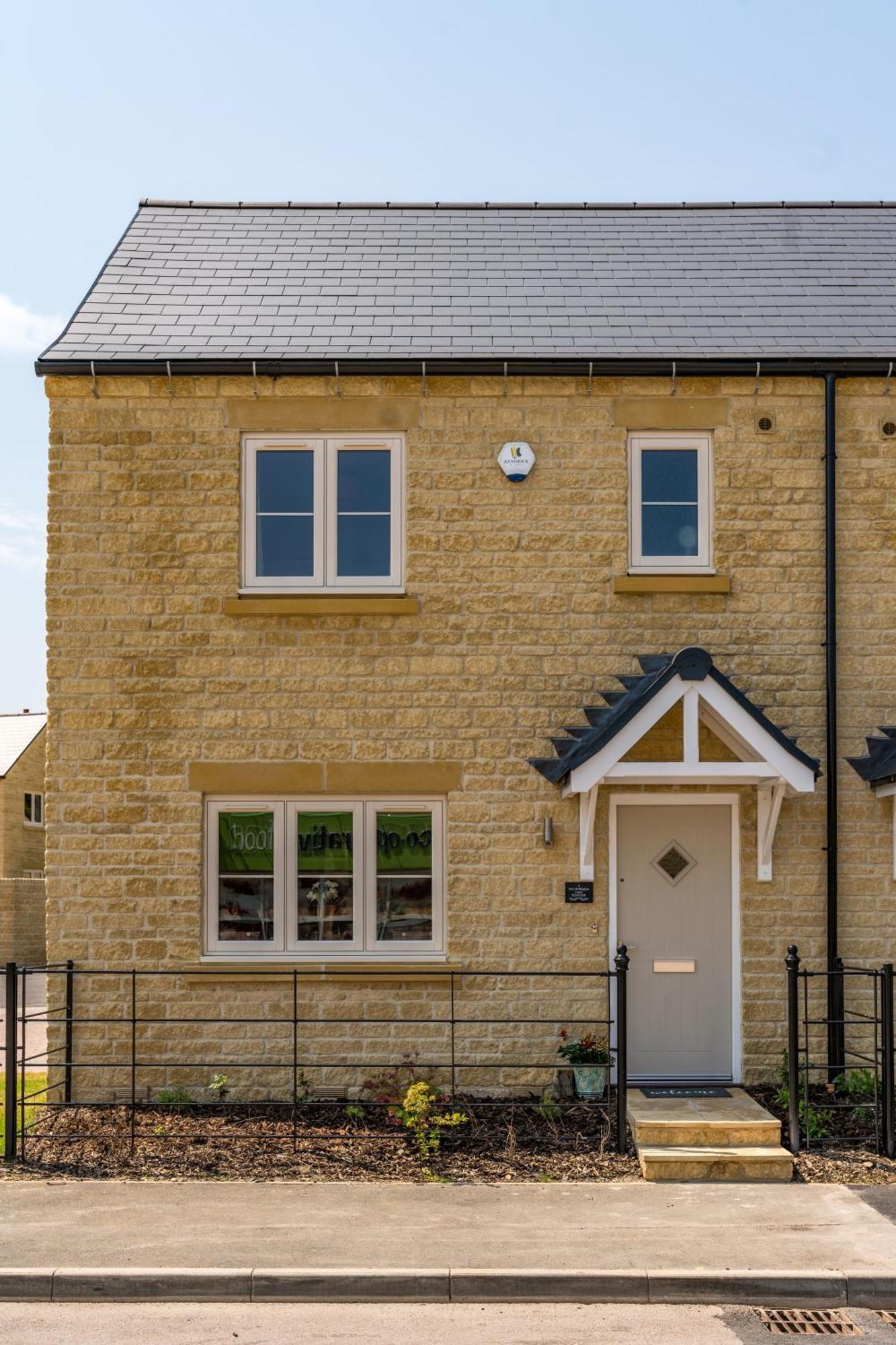 Fleming Cottage - Contemporary Cotswold Home Upper Rissington 外观 照片